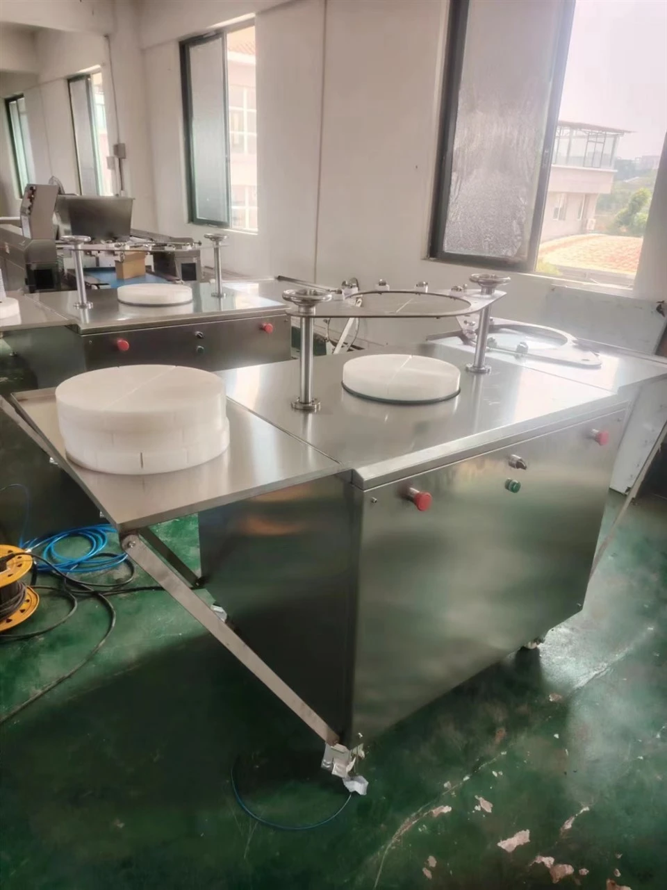 Cheese Cake Dividing Machine factory